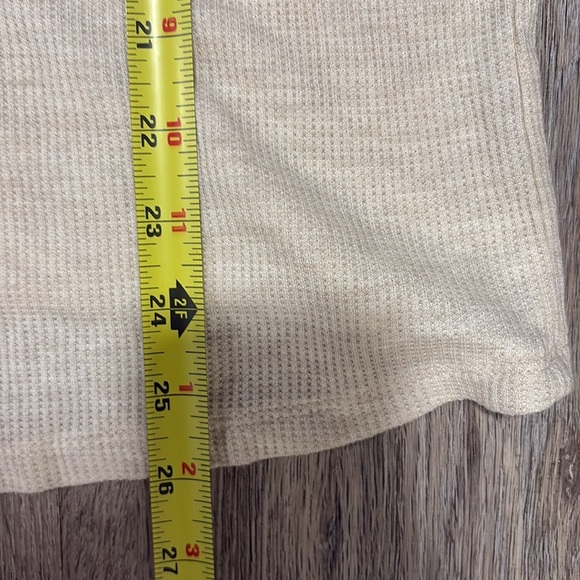 Aerie Ski Bunny Long Sleeve Thermal Shirt With Thumb Holes - Picture 12 of 14